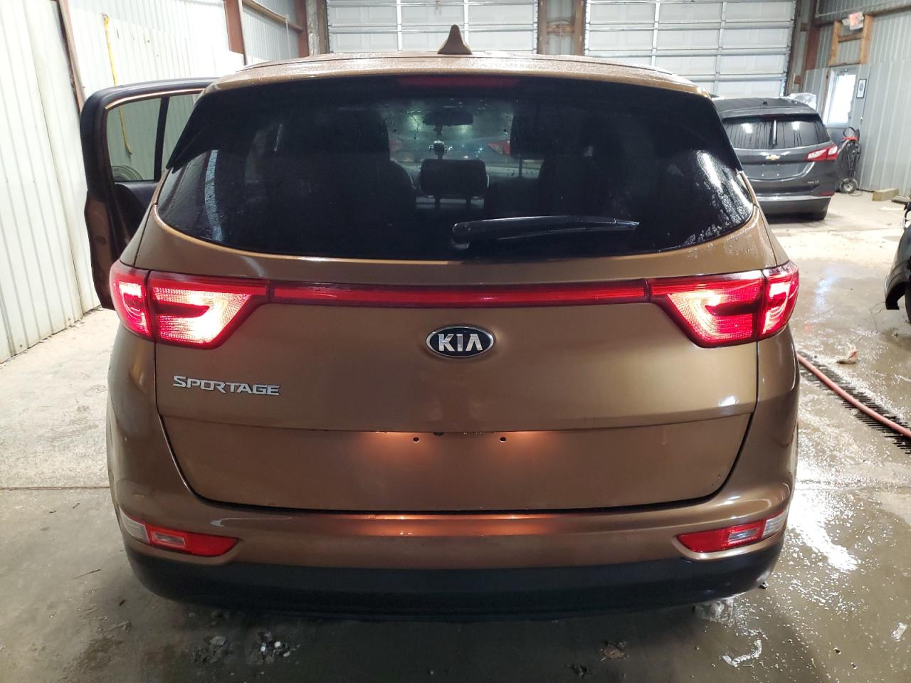 2017 KIA SPORTAGE LX photo 16