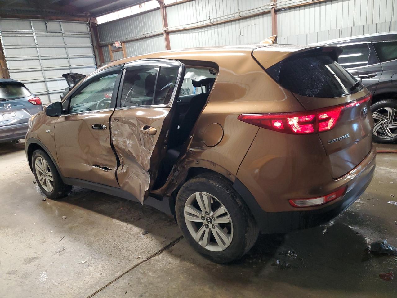 2017 KIA SPORTAGE LX photo 4