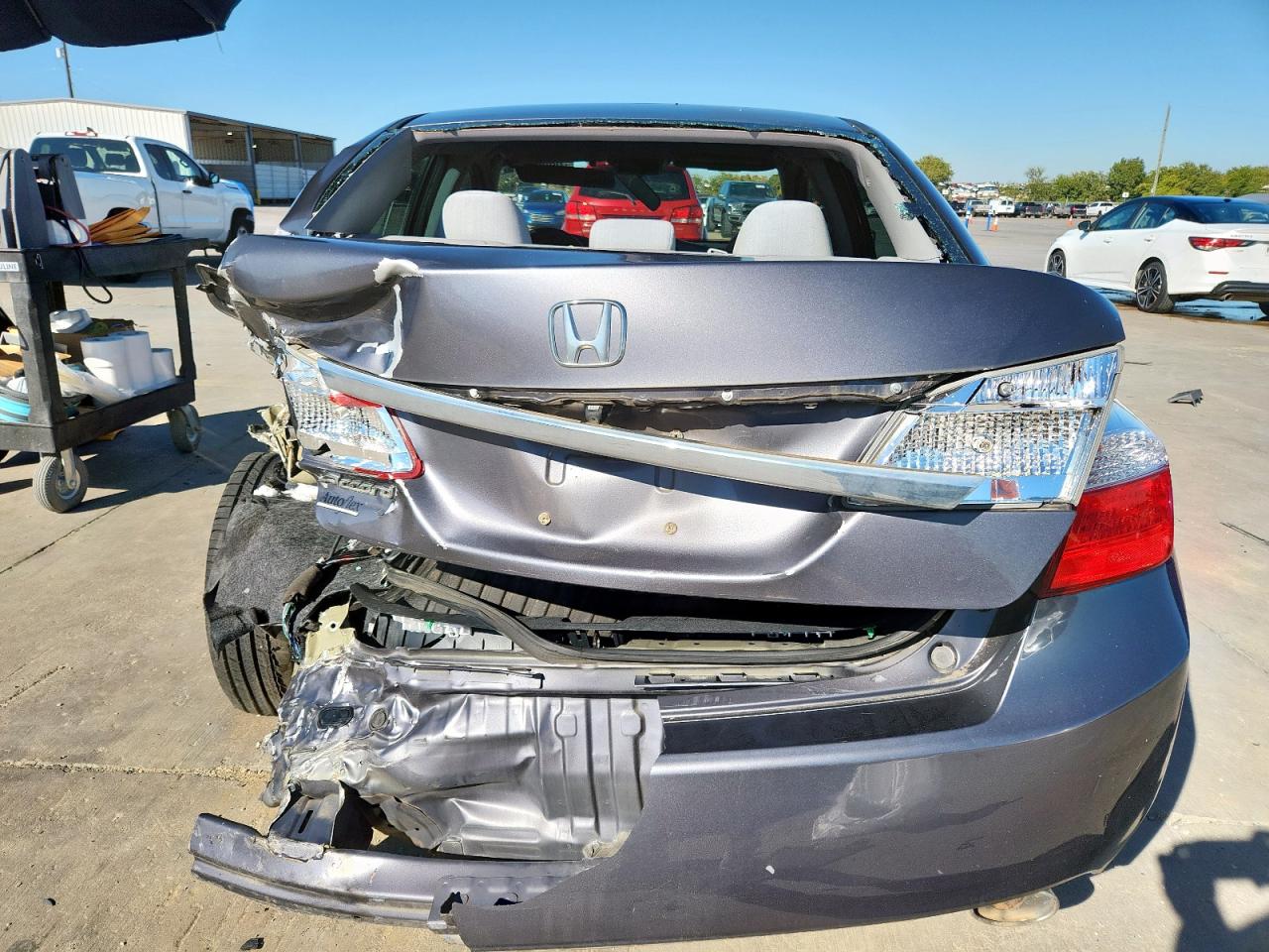2013 HONDA ACCORD LX photo 11