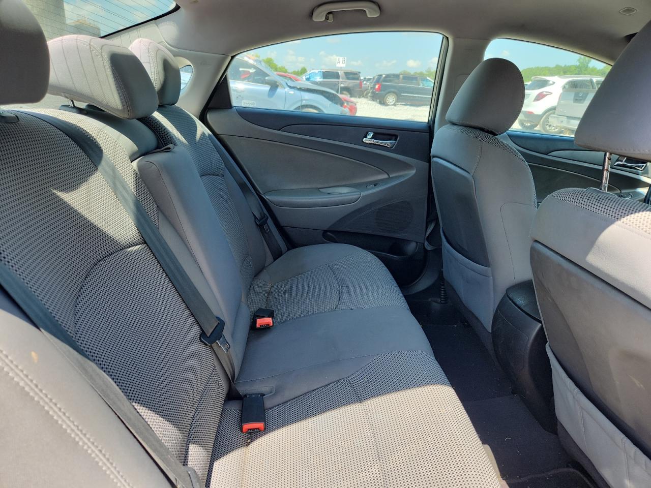 2011 HYUNDAI SONATA GLS photo 10