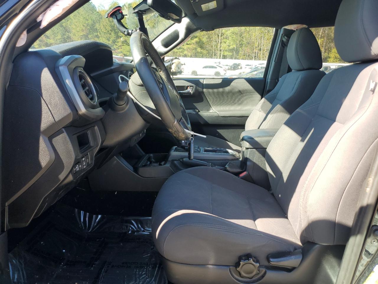 2019 TOYOTA TACOMA photo 19