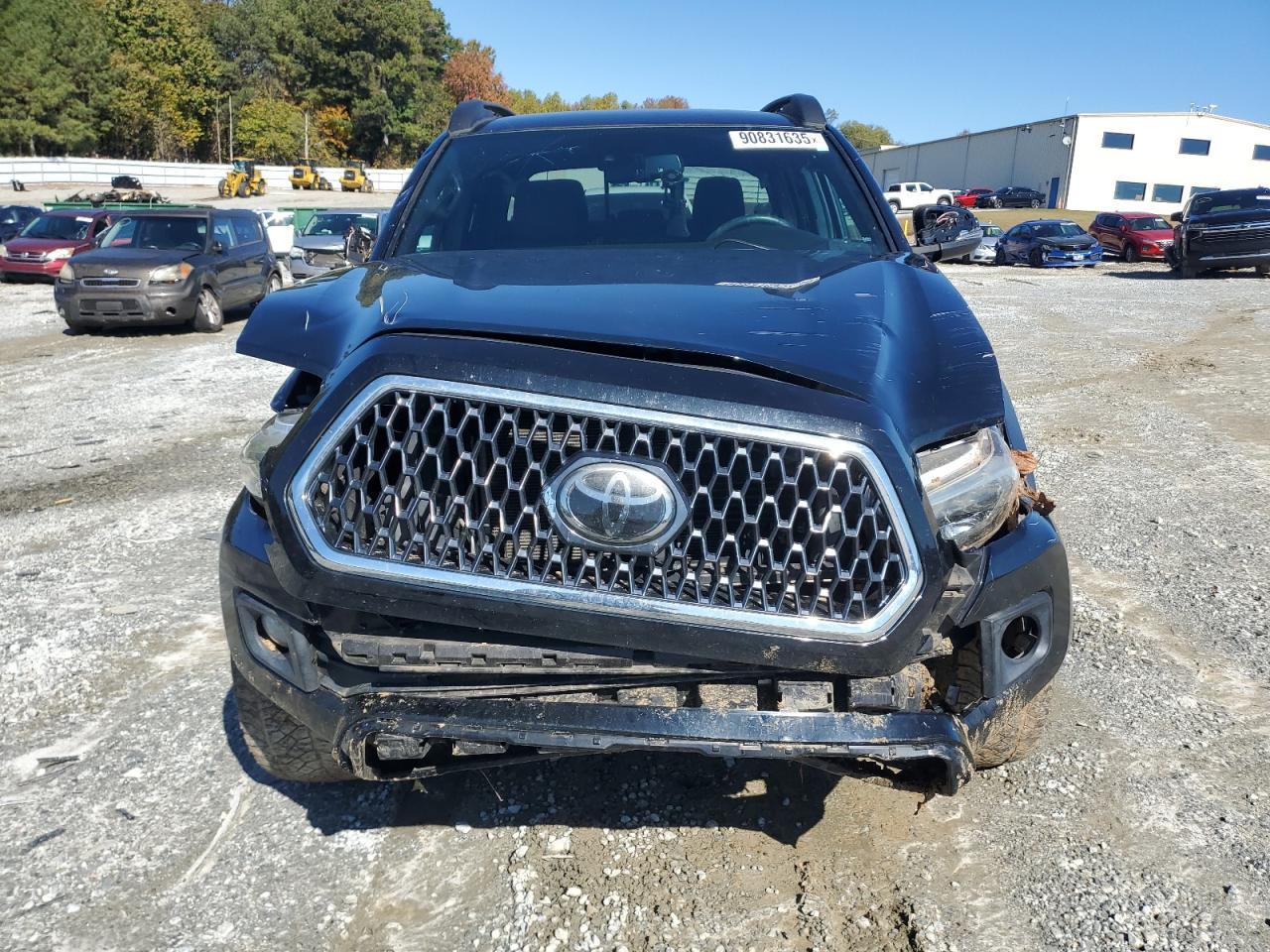 2019 TOYOTA TACOMA photo 13