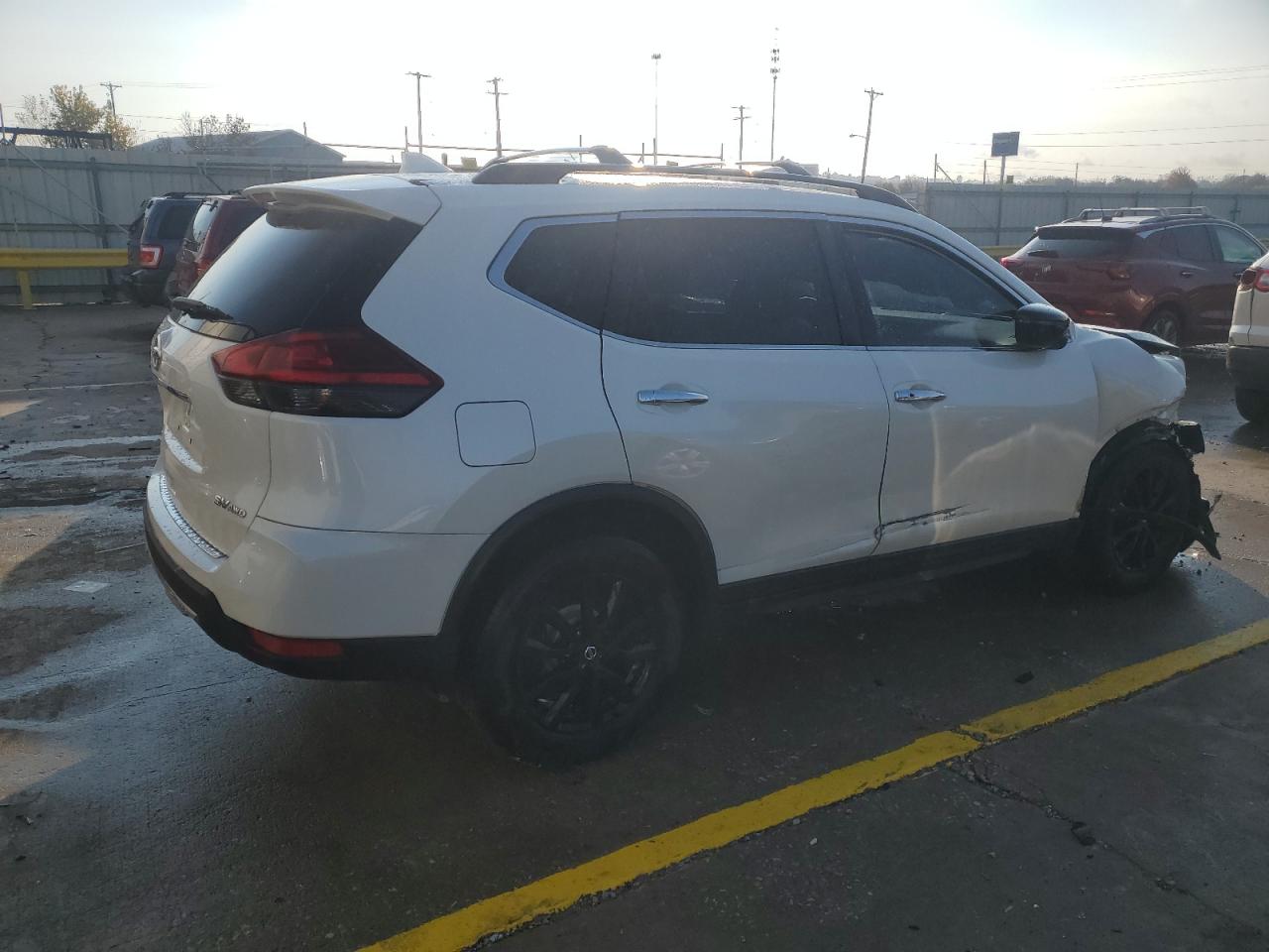 2017 NISSAN ROGUE SV photo 3
