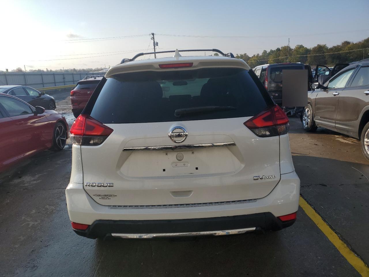 2017 NISSAN ROGUE SV photo 6
