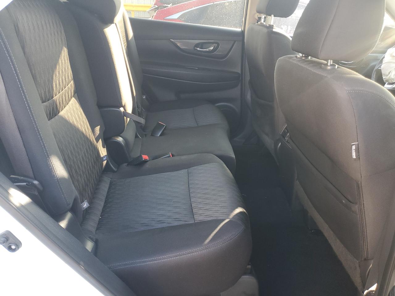 2017 NISSAN ROGUE SV photo 11