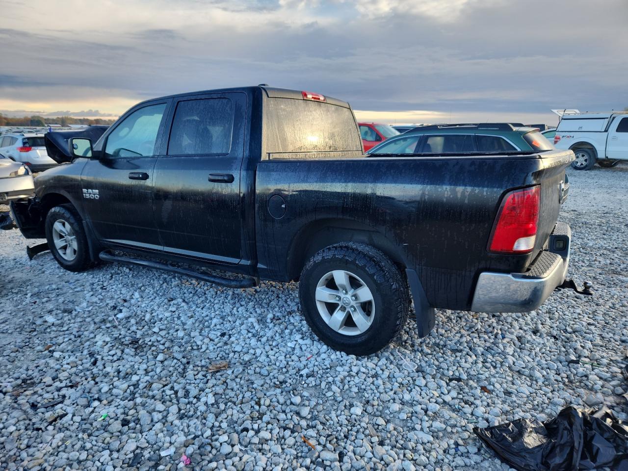 2013 RAM 1500 ST photo 3