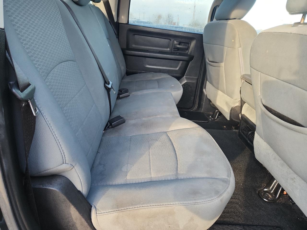 2013 RAM 1500 ST photo 19