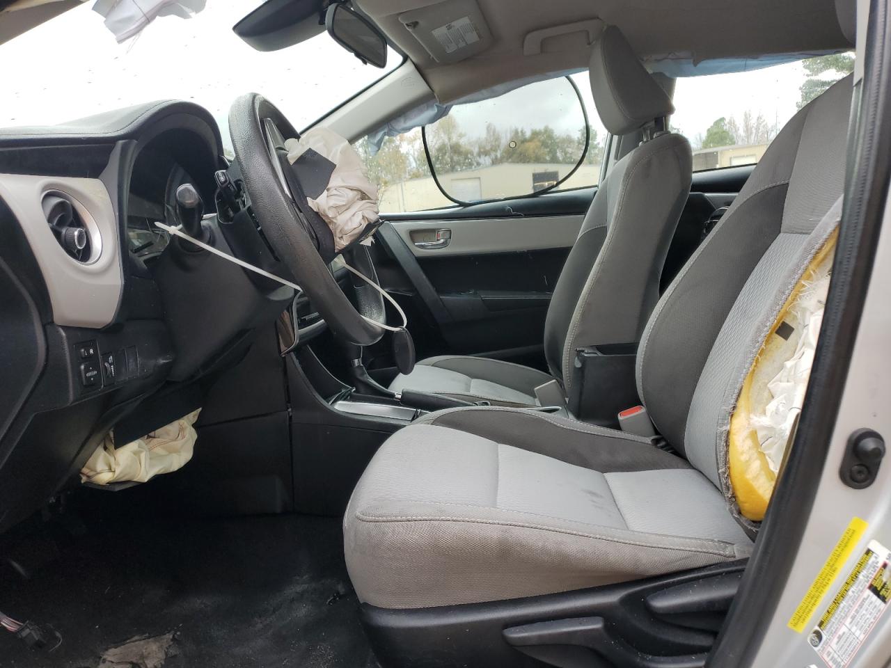2017 TOYOTA COROLLA L photo 7