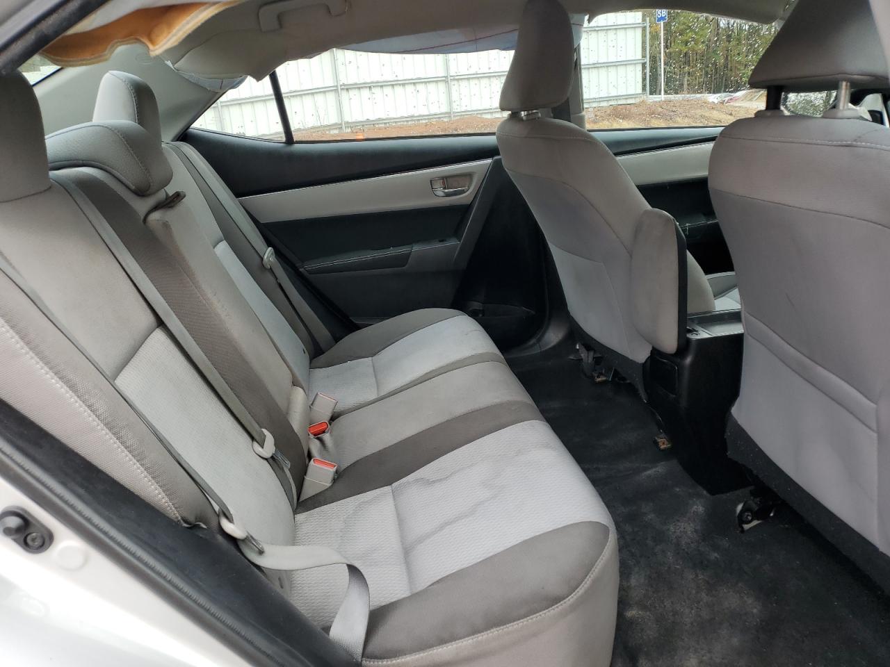 2017 TOYOTA COROLLA L photo 10