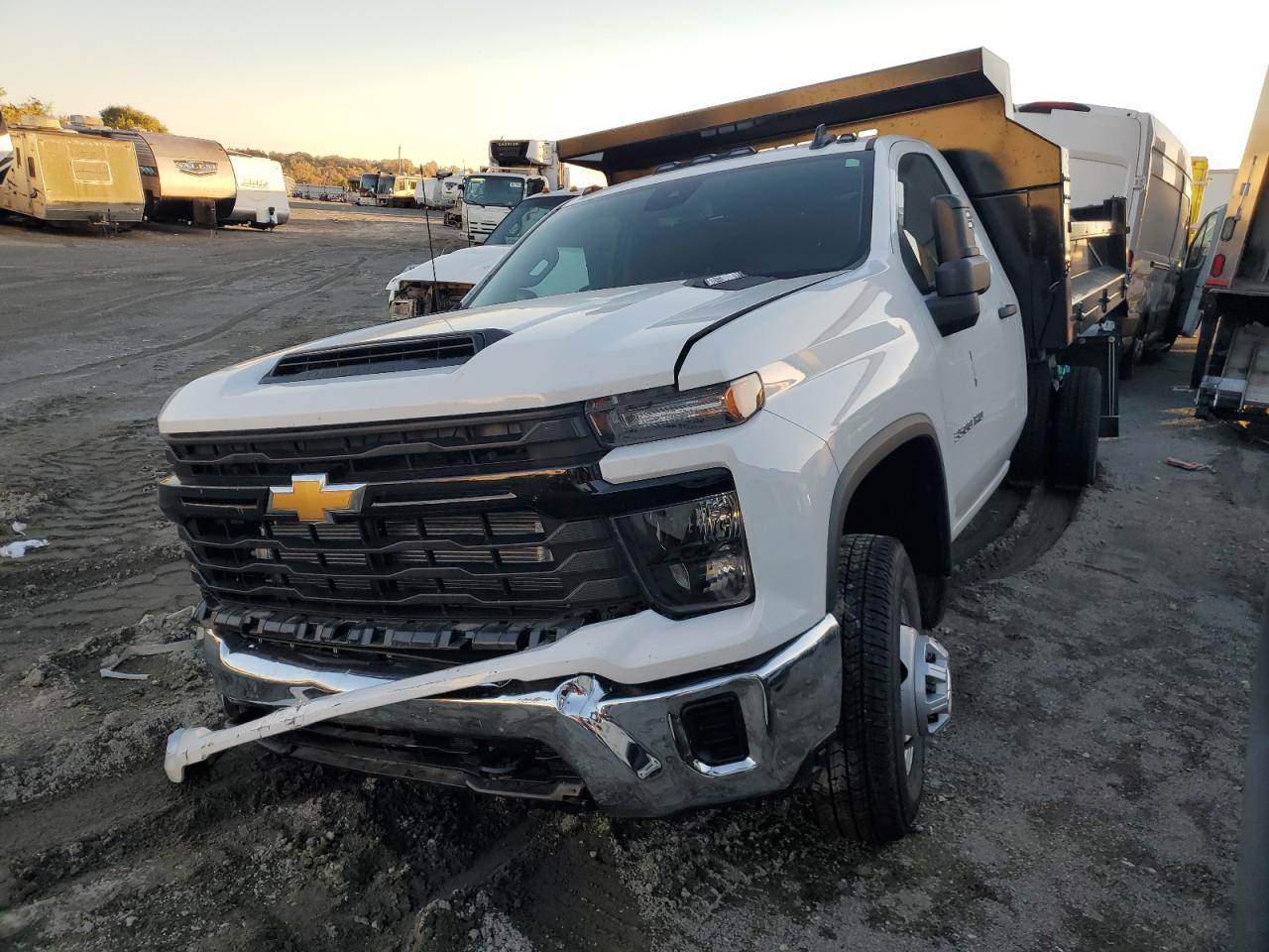 2024 CHEVROLET SILVERADO
