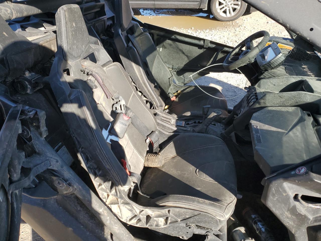 2024 CAN-AM MAVERICK X3 UTILITY VEHICLE photo 11