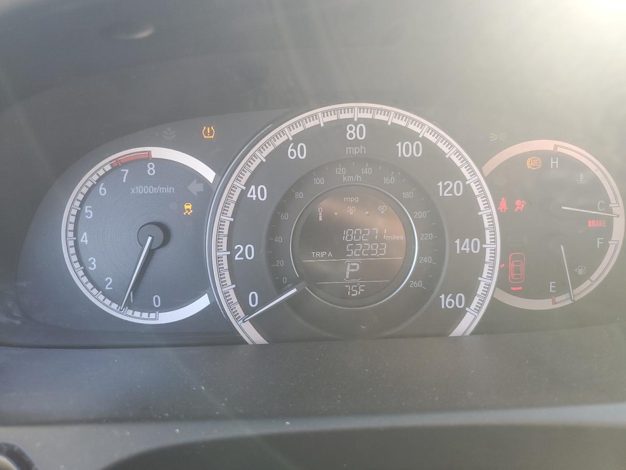 2016 HONDA ACCORD LX photo 9