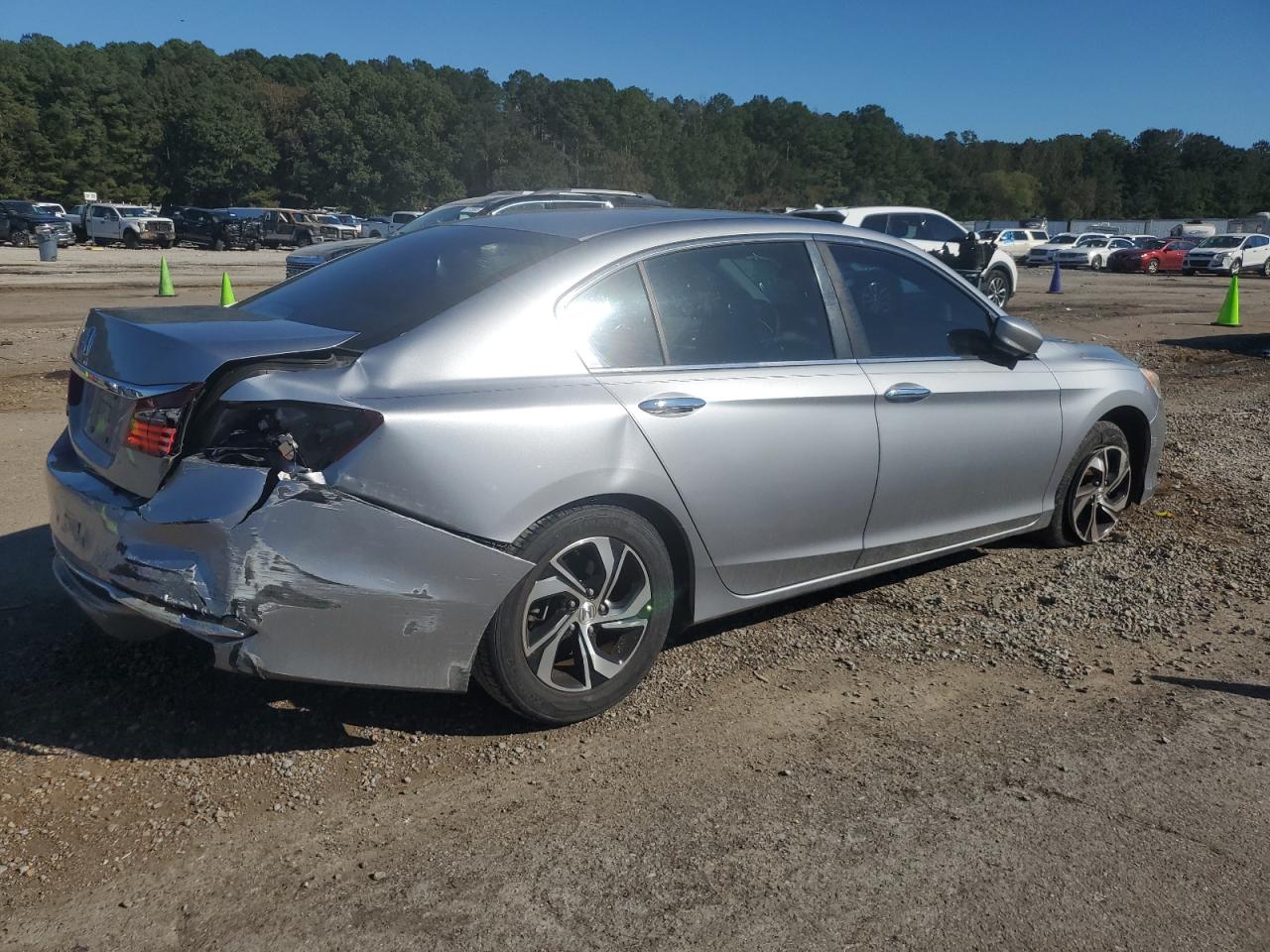 2016 HONDA ACCORD LX photo 3