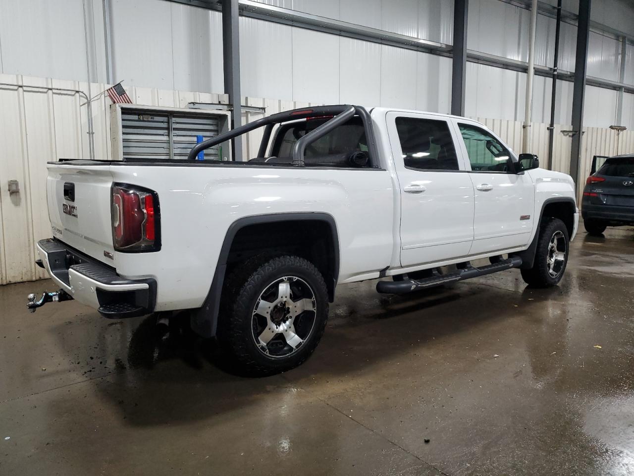 2017 GMC SIERRA K1500 SLT photo 3