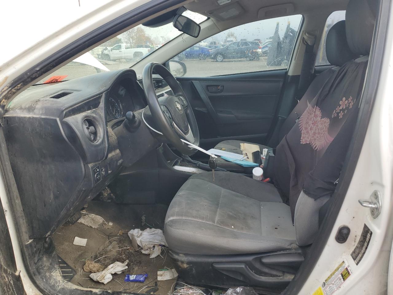 2018 TOYOTA COROLLA L photo 13