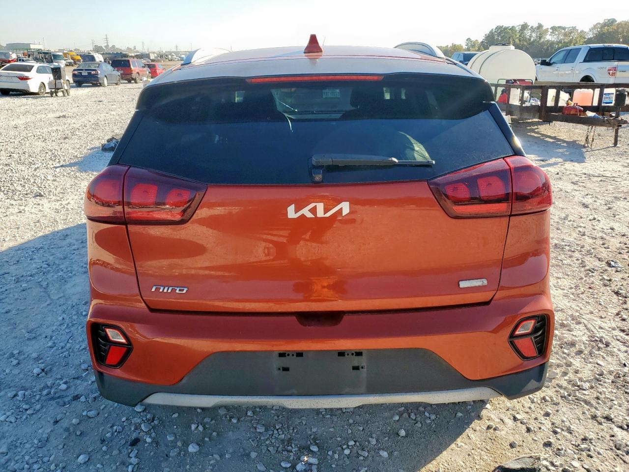 2022 KIA NIRO LXS photo 6