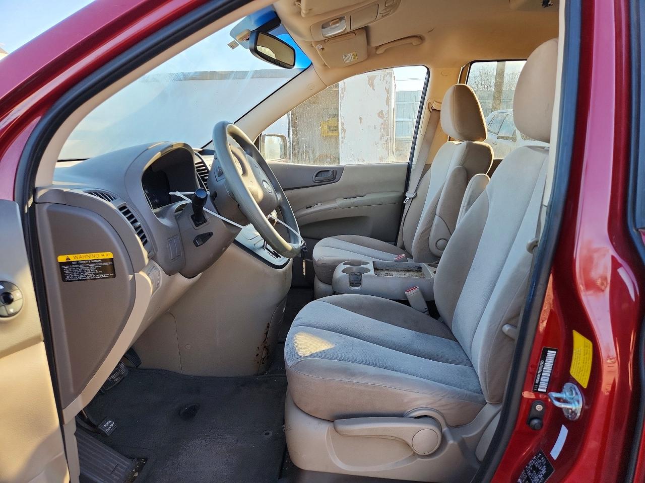 2012 KIA SEDONA LX photo 13