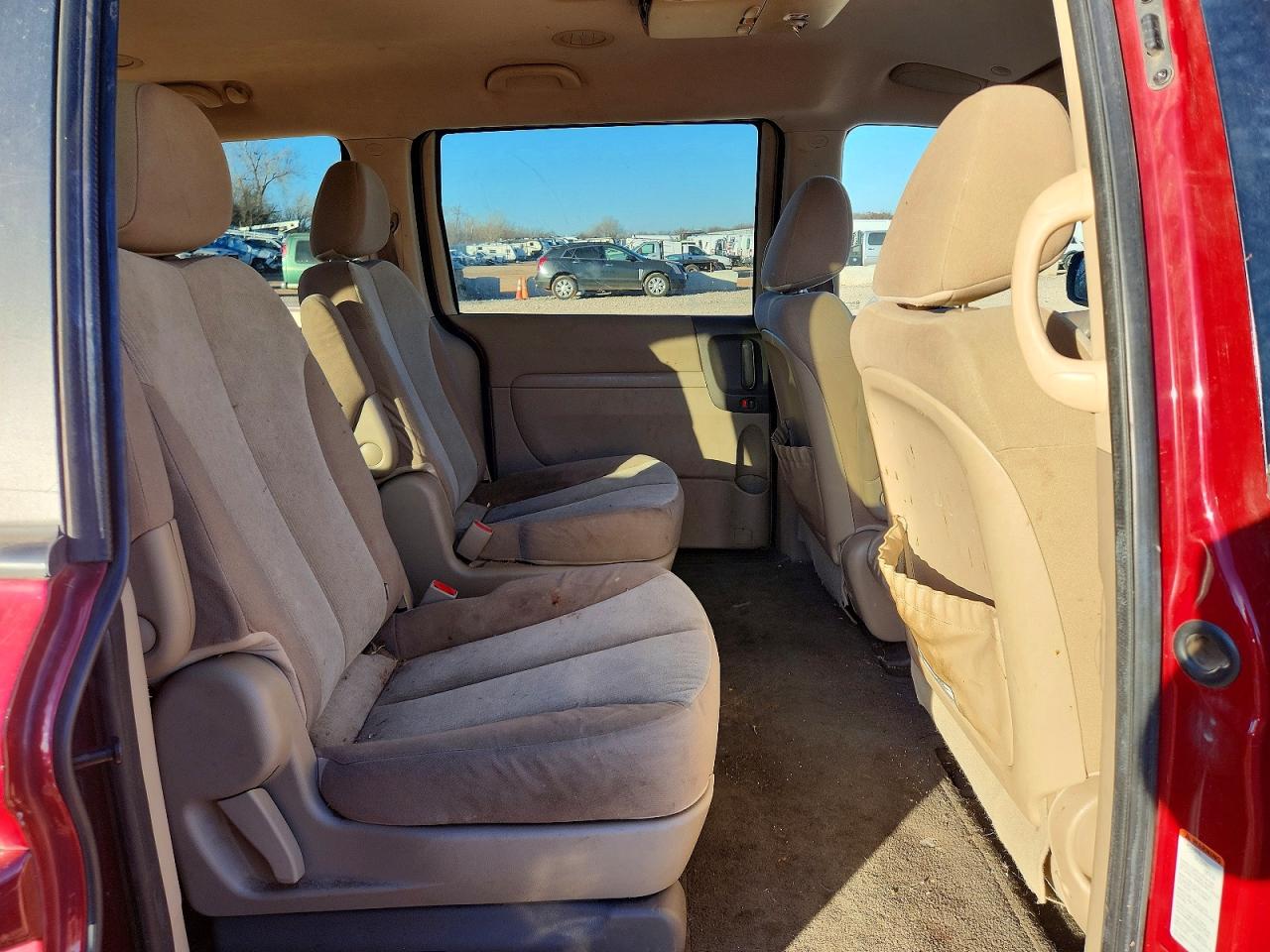 2012 KIA SEDONA LX photo 21