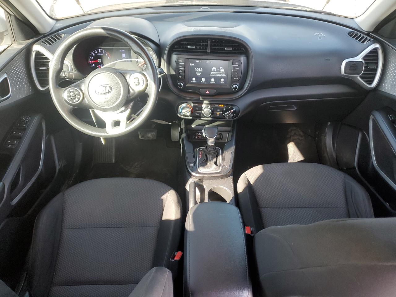 2020 KIA SOUL LX photo 8