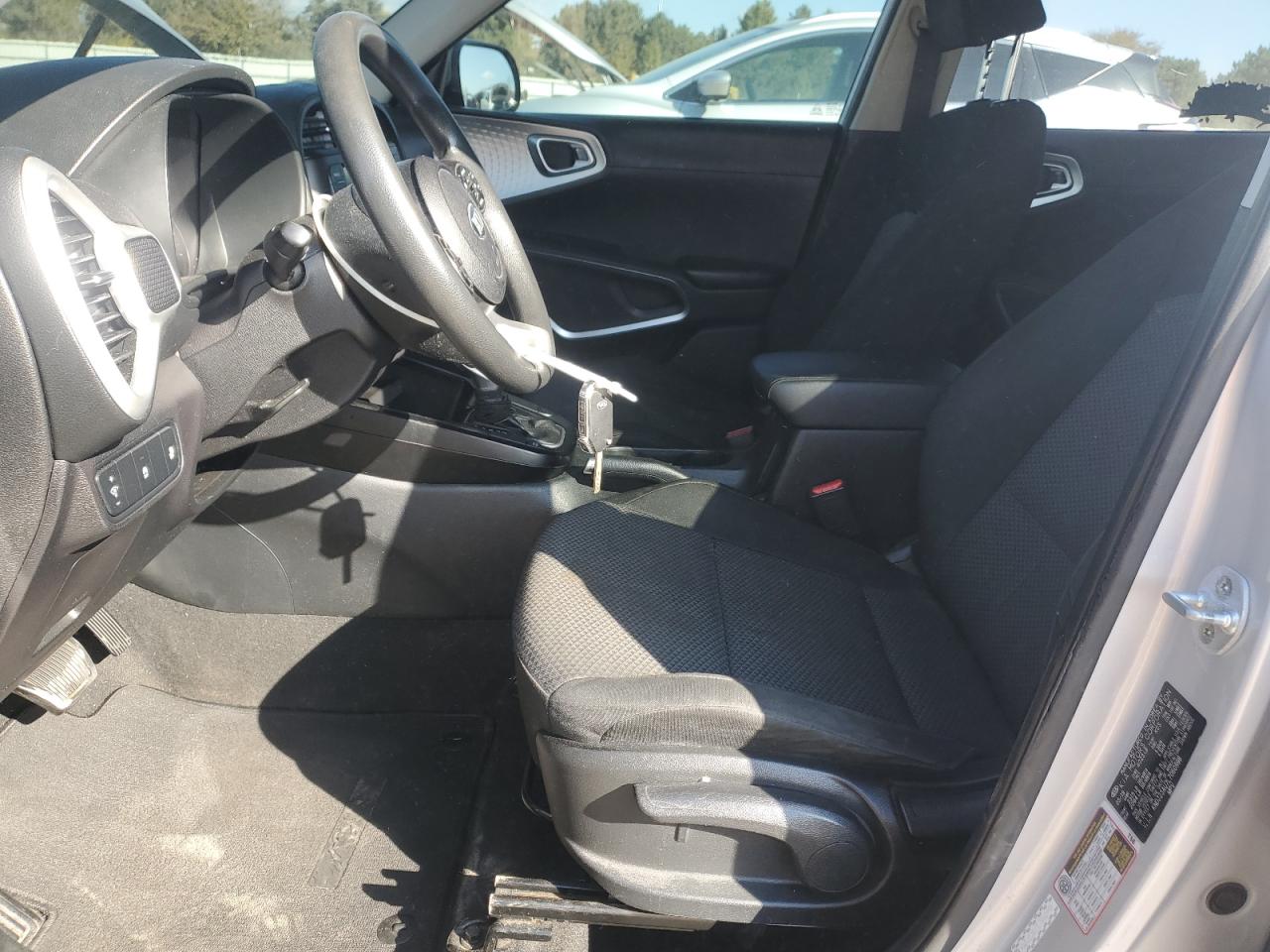 2020 KIA SOUL LX photo 7