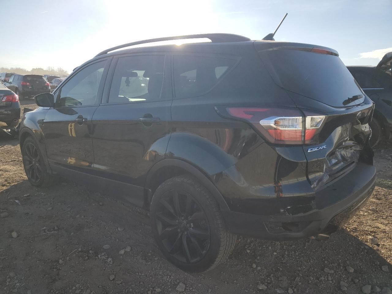 2018 FORD ESCAPE SE photo 2