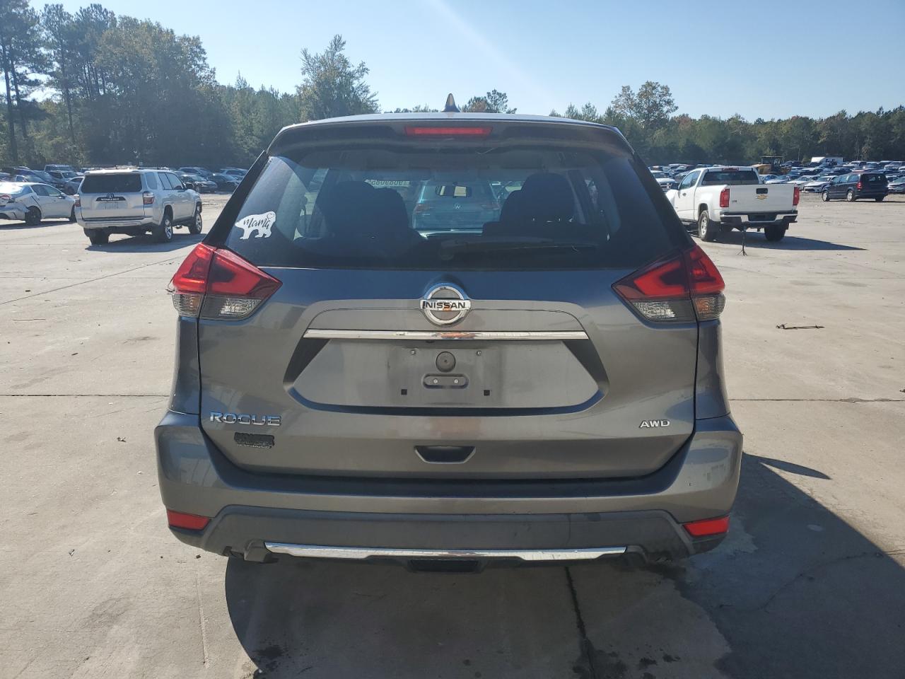 2018 NISSAN ROGUE S photo 11
