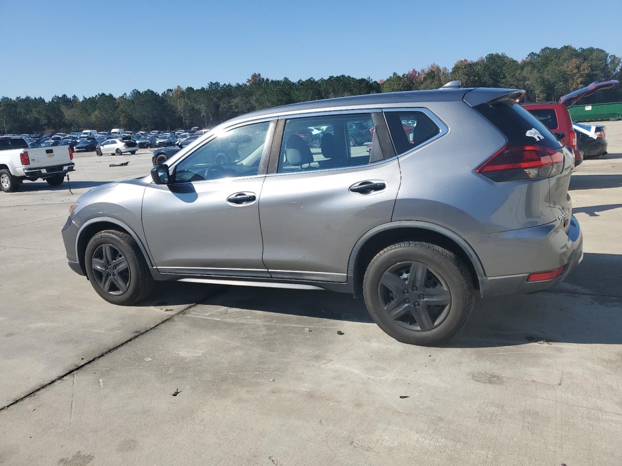 2018 NISSAN ROGUE S photo 3