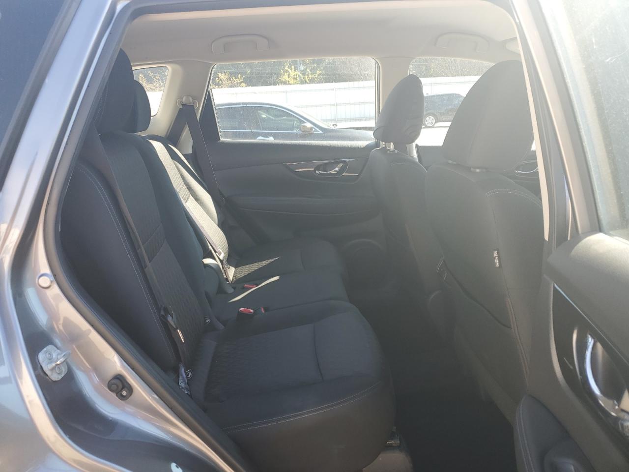 2018 NISSAN ROGUE S photo 21
