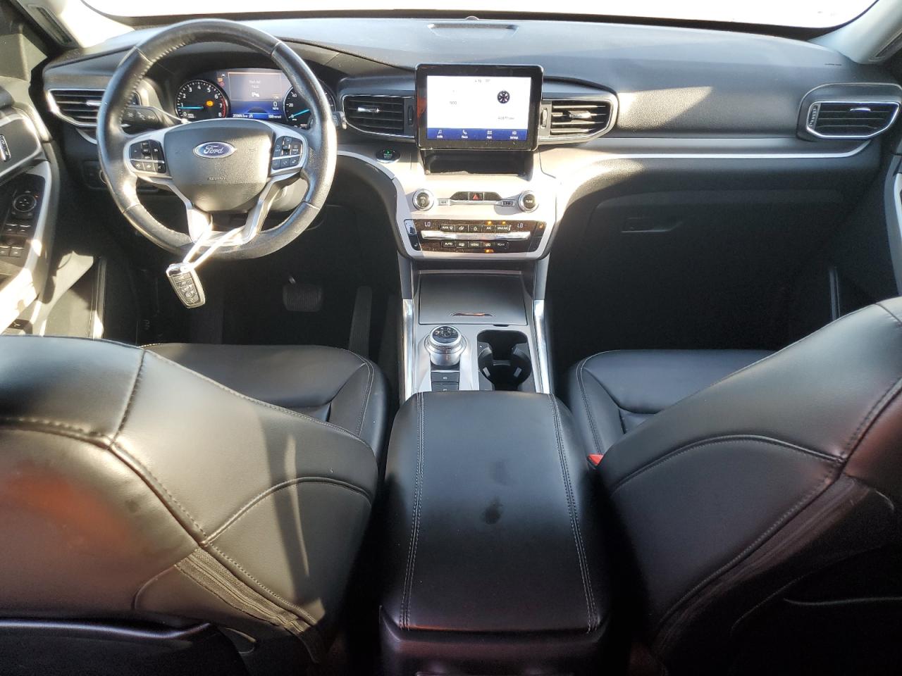 2021 FORD EXPLORER XLT photo 15