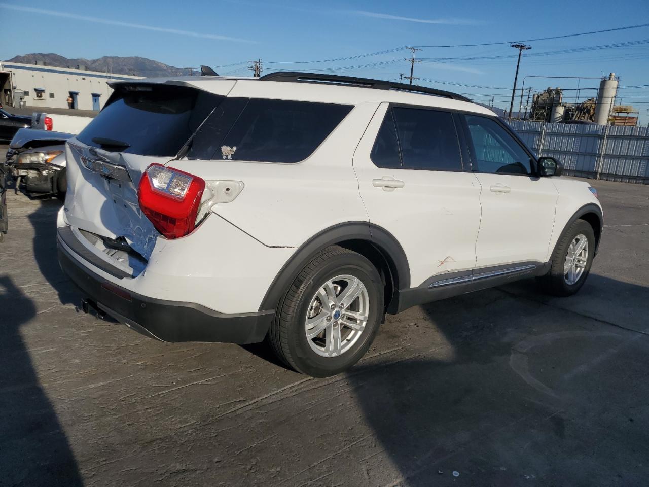 2021 FORD EXPLORER XLT photo 5