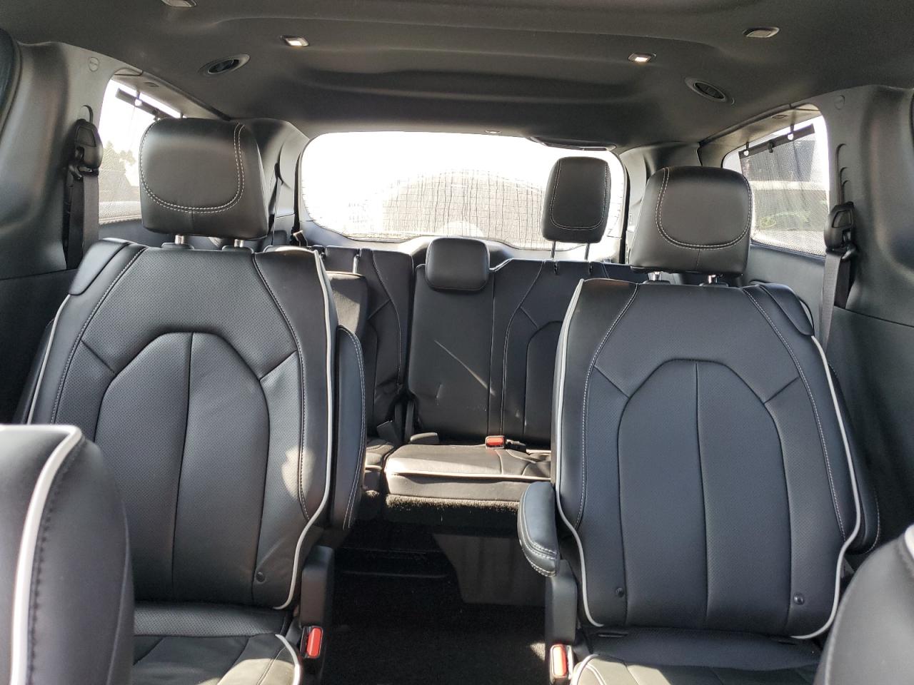 2025 CHRYSLER PACIFICA LIMITED photo 10