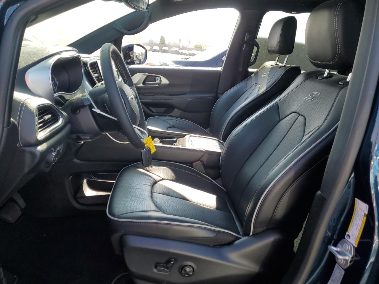 2025 CHRYSLER PACIFICA LIMITED photo 7