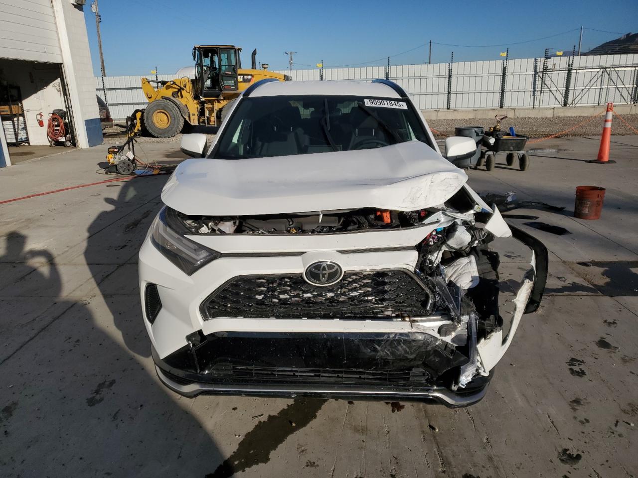 2025 TOYOTA RAV4 SE photo 9