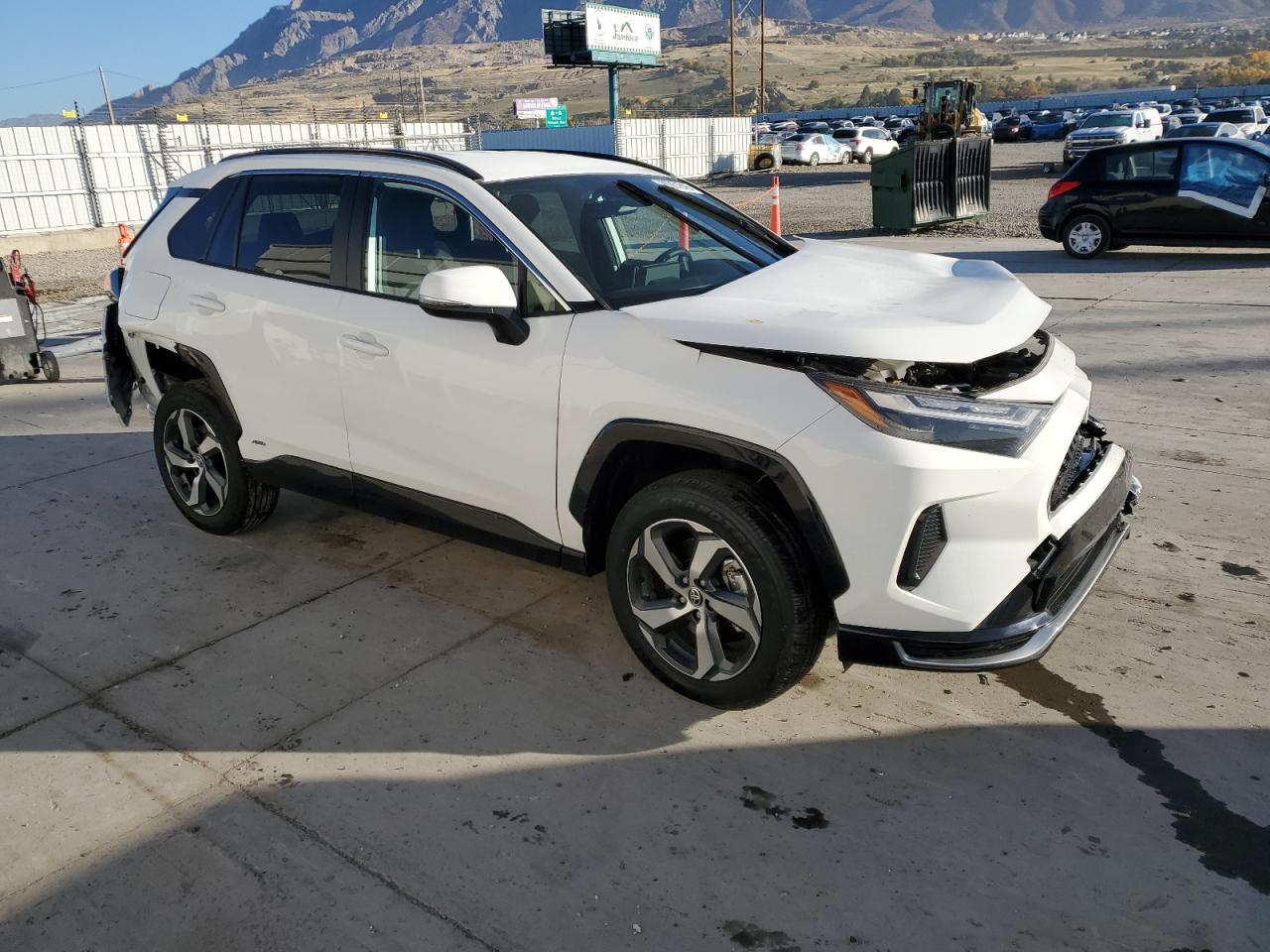 2025 TOYOTA RAV4 SE photo 7