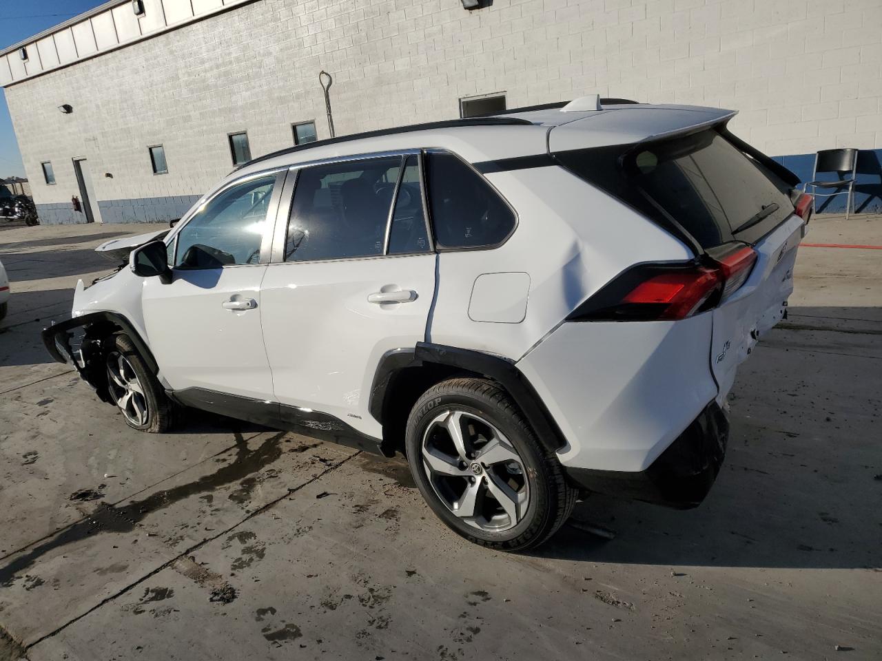 2025 TOYOTA RAV4 SE photo 3