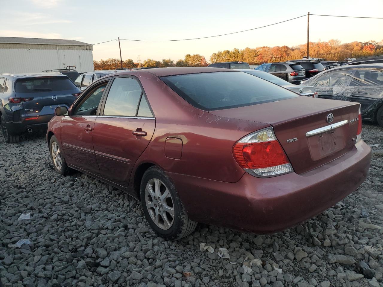 2006 TOYOTA CAMRY LE photo 3