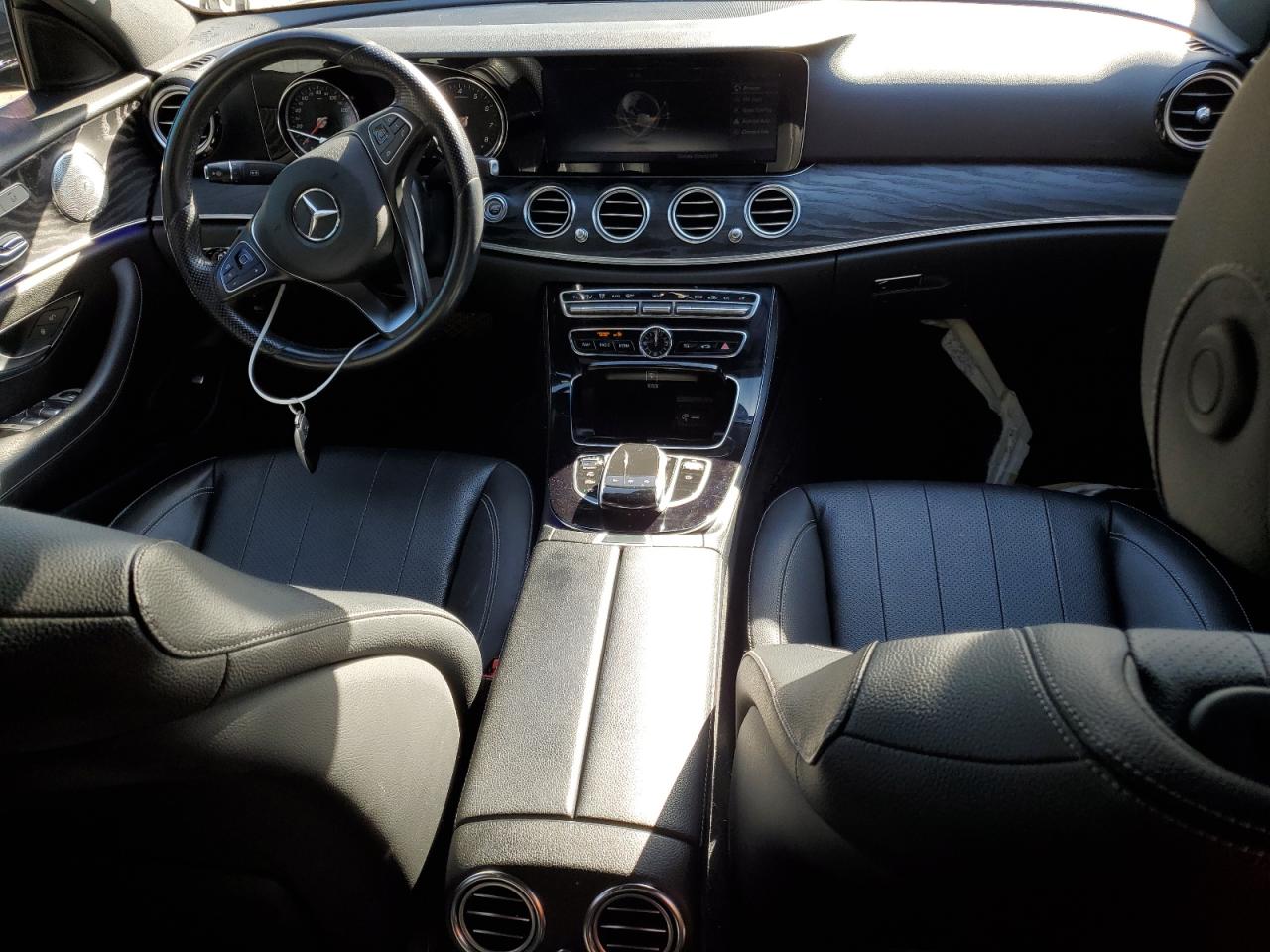 2017 MERCEDES-BENZ E 300 photo 8
