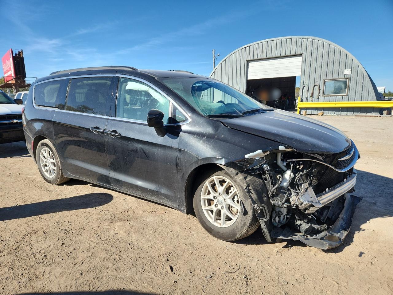 2021 CHRYSLER VOYAGER LXI photo 4