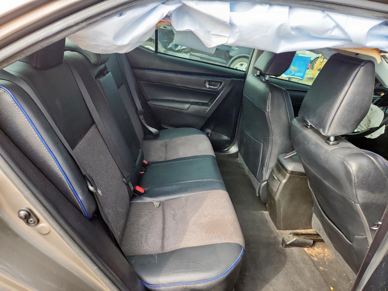 2017 TOYOTA COROLLA L photo 19