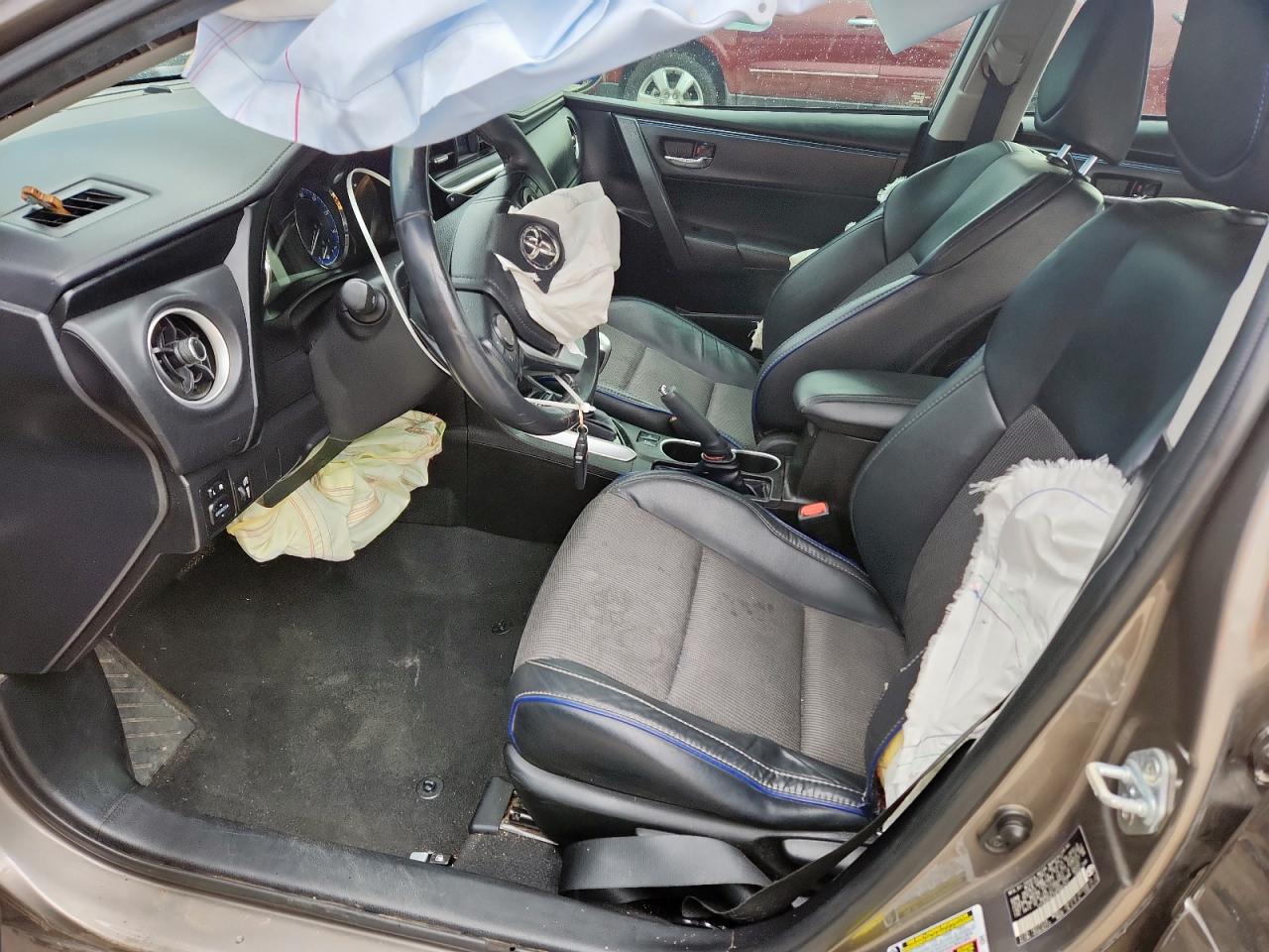 2017 TOYOTA COROLLA L photo 13