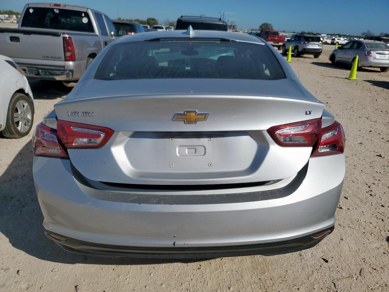 2022 CHEVROLET MALIBU LT photo 11