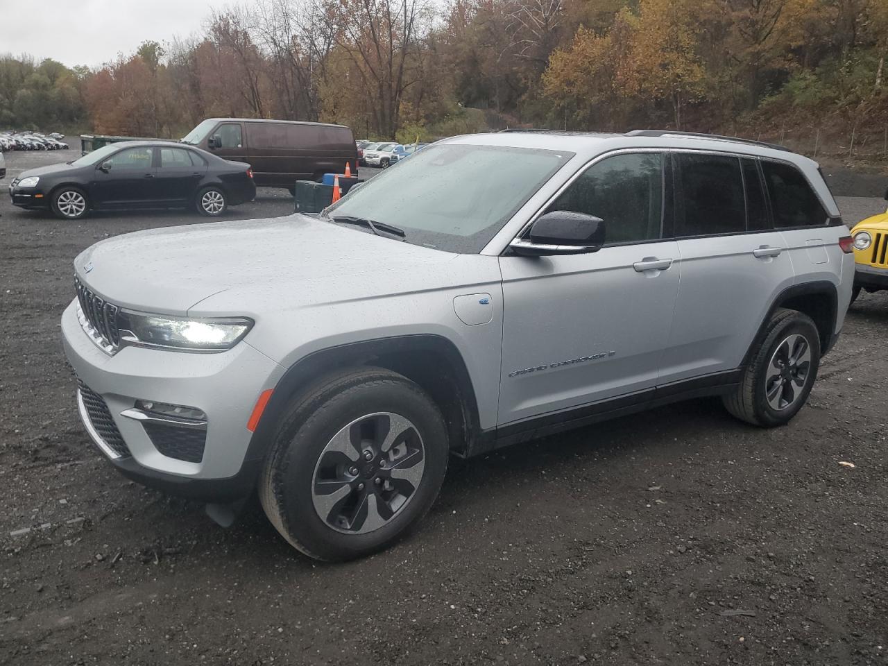 2023 JEEP GRAND CHEROKEE