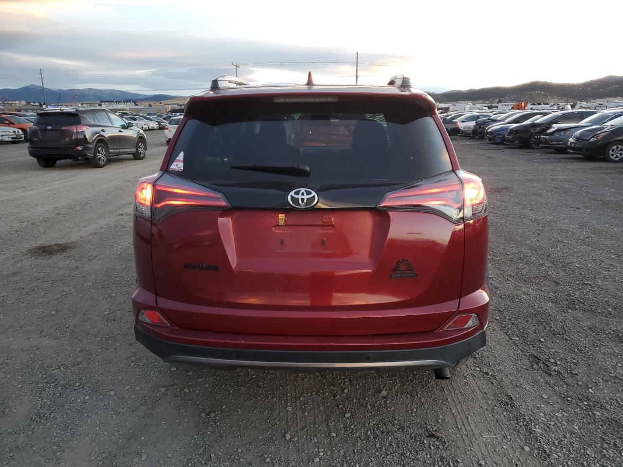 2018 TOYOTA RAV4 ADVENTURE photo 11