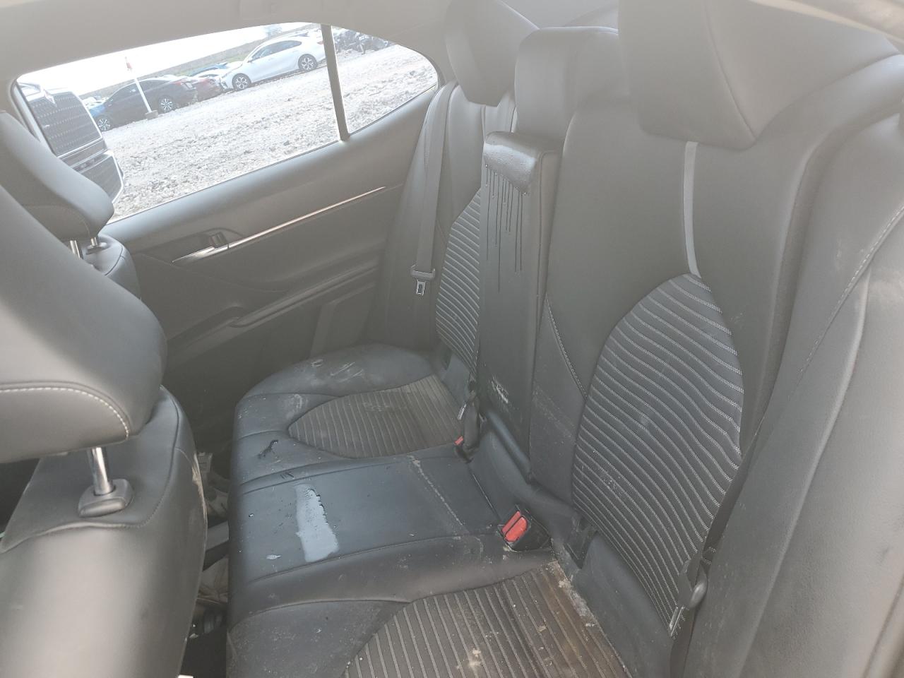2021 TOYOTA CAMRY SE photo 10