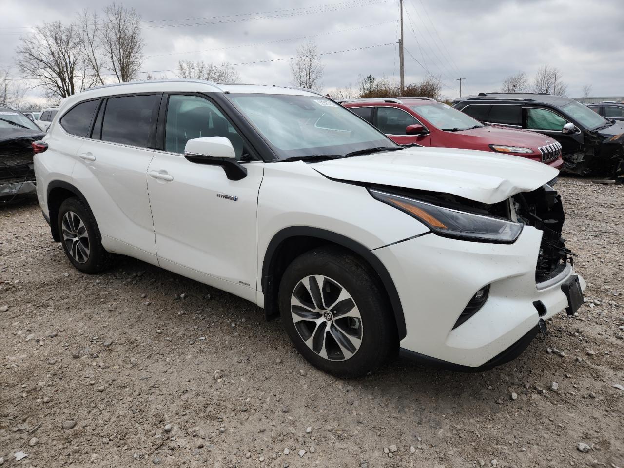2021 TOYOTA HIGHLANDER HYBRID XLE photo 4