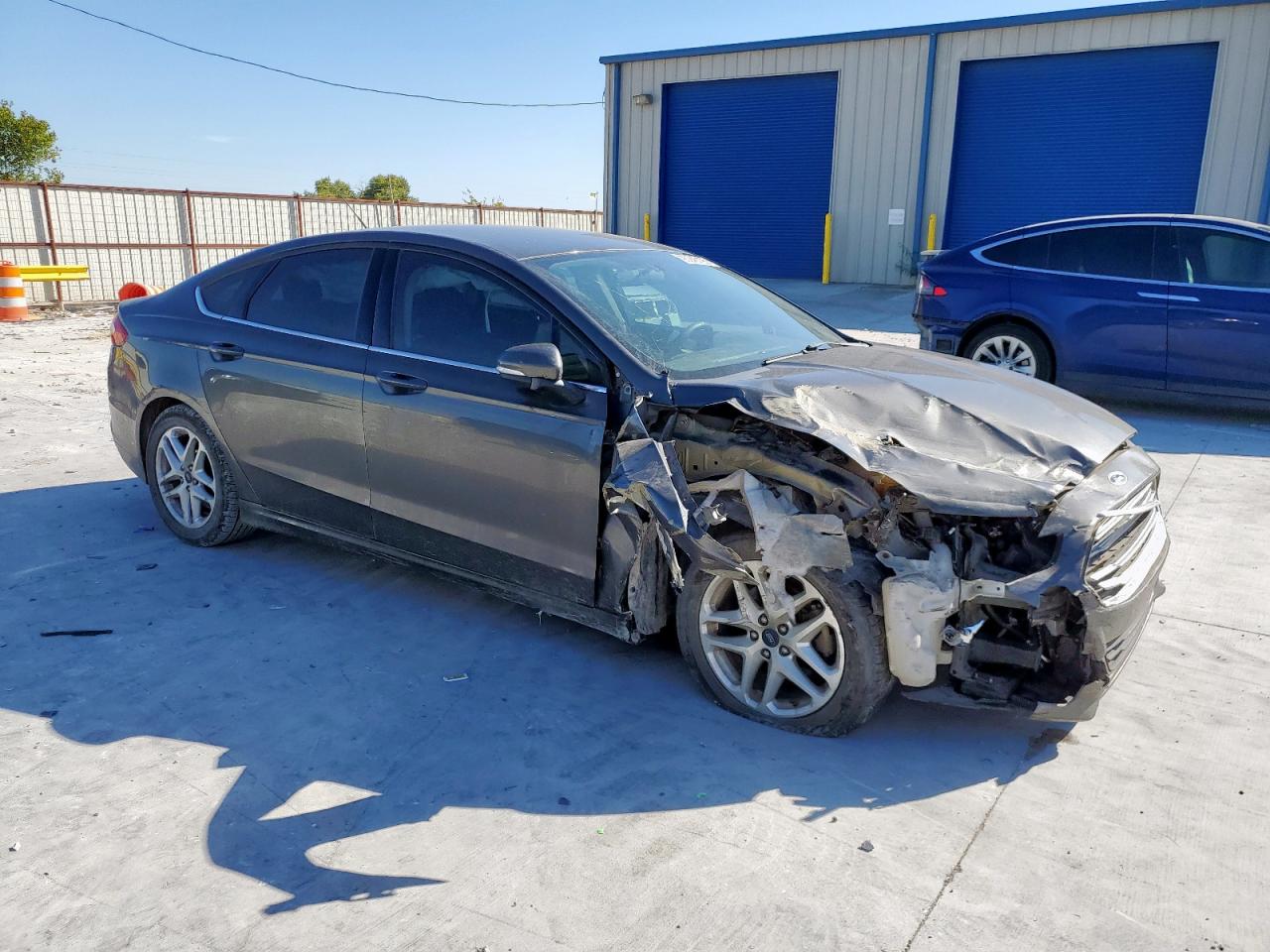 2016 FORD FUSION SE photo 4