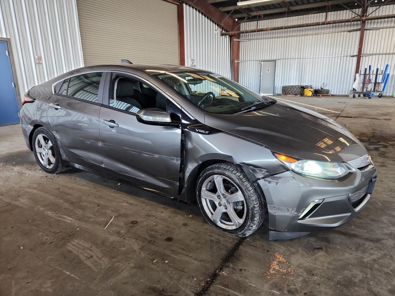 2016 CHEVROLET VOLT LT photo 4