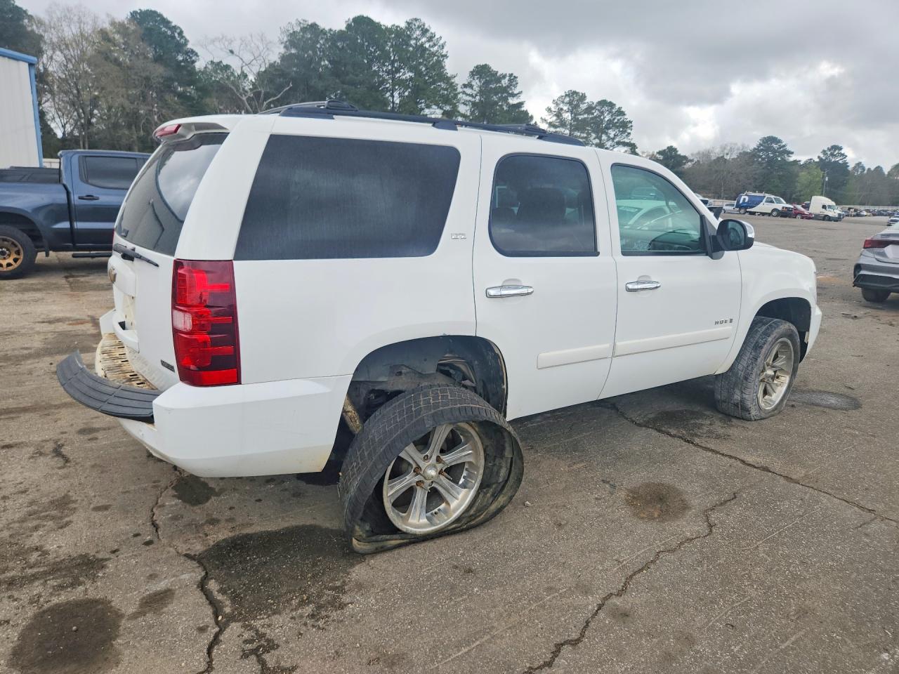 2007 CHEVROLET TAHOE C1500 photo 5