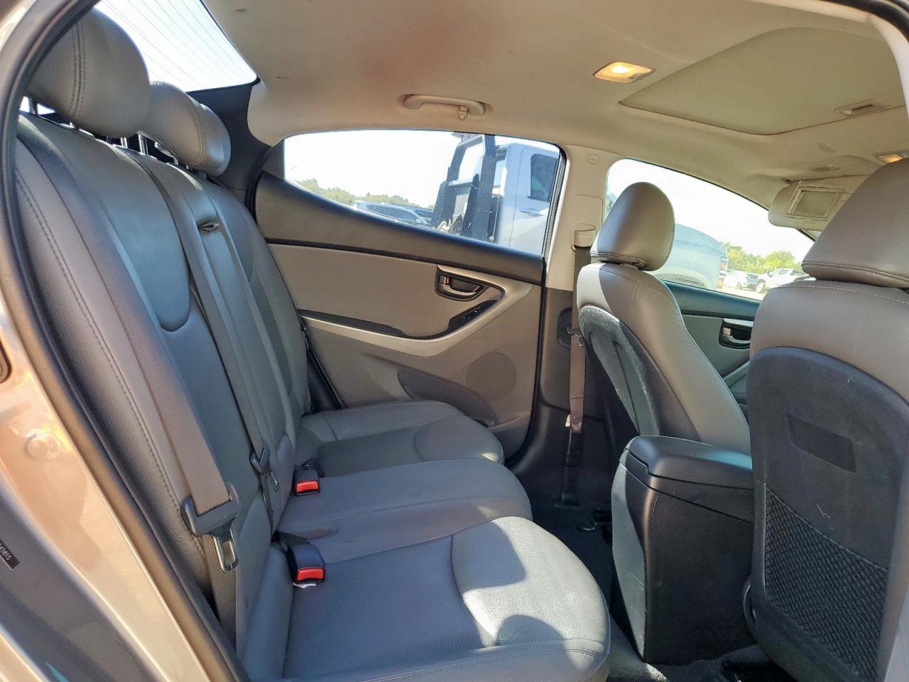 2013 HYUNDAI ELANTRA photo 10