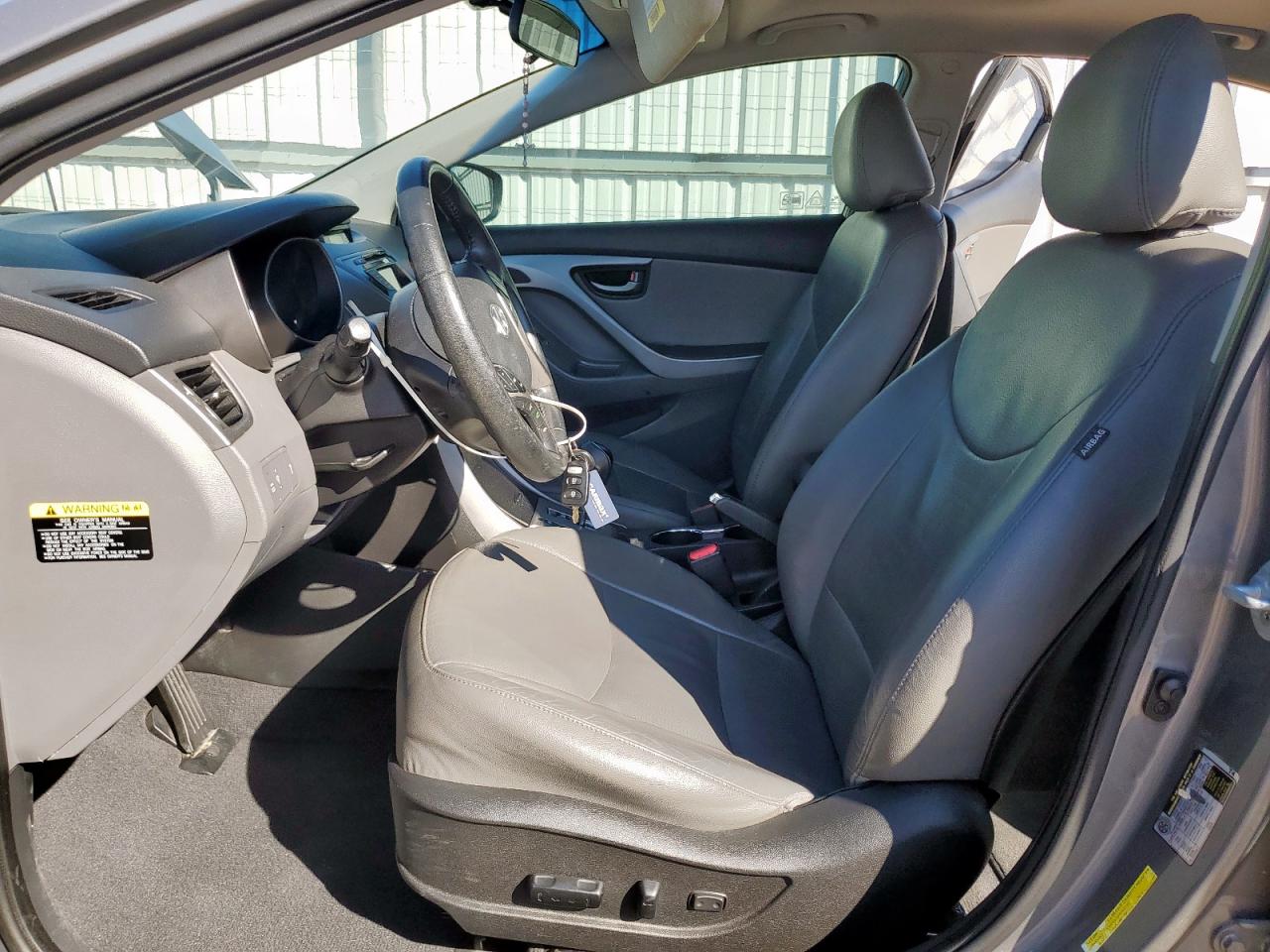 2013 HYUNDAI ELANTRA photo 7